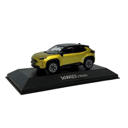 New toyota yaris cross - new,